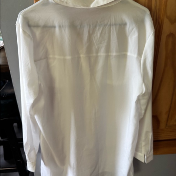 PrettyLittleThing Cream Blouse - Picture 2 of 3